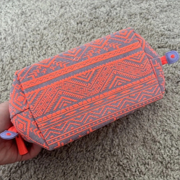 Sephora Limited Edition Lipstick Jungle neon tribal print makeup bag - Picture 2 of 8